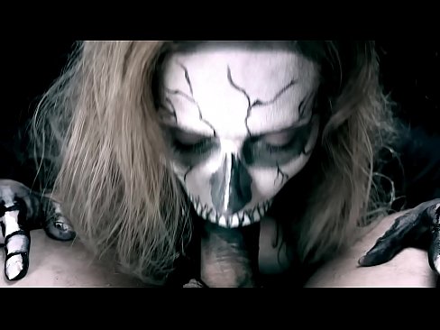 ❤️ Demon girl zuigt pik met haar zwarte mond en slikt sperma. ️ Porno at us nl.my-hentai-gallery.ru